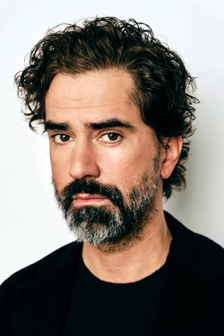 Hamish Linklater